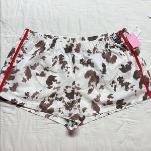 Western Coastal Cowgirl Zoe + Liv XL NWT Cow Print Lounge Shorts with Pockets